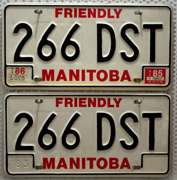 MANITOBA Nummernschilder PAAR # 266DST