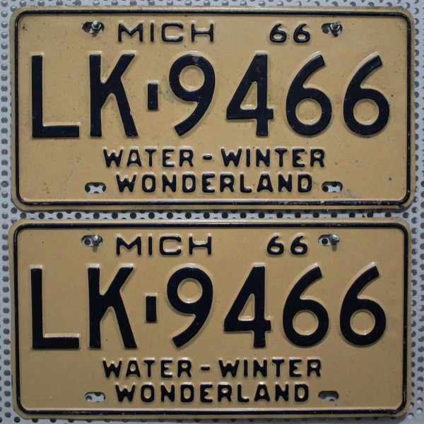 MICHIGAN 1966 Oldtimer Schilder PAAR - USA Nummernschilder # LK9466 ≡