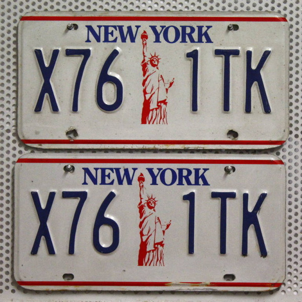 NEW YORK Schilder PAAR - Zwei USA Nummernschilder # X761TK