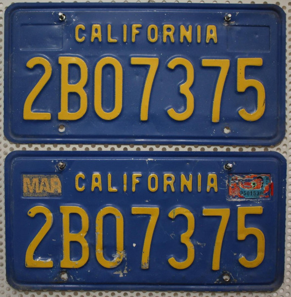 CALIFORNIA Schilder PAAR - Zwei USA Nummernschilder # 2BO7375 ≡