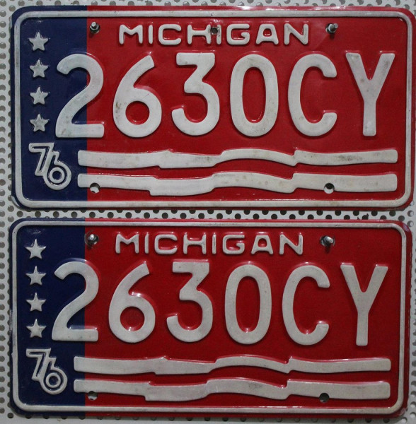 MICHIGAN 1976 Oldtimer Schilder PAAR - USA Nummernschilder # 2630CY ≡