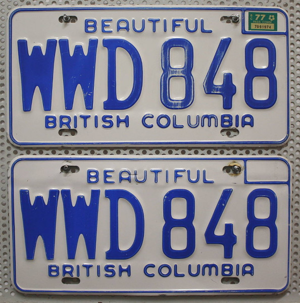 BRITISH COLUMBIA 1977 Nummernschilder PAAR - Zwei Oldtimer Kennzeichen # WWD848