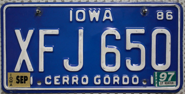 IOWA Cerro Gordo County - Nummernschild # XFJ650 =