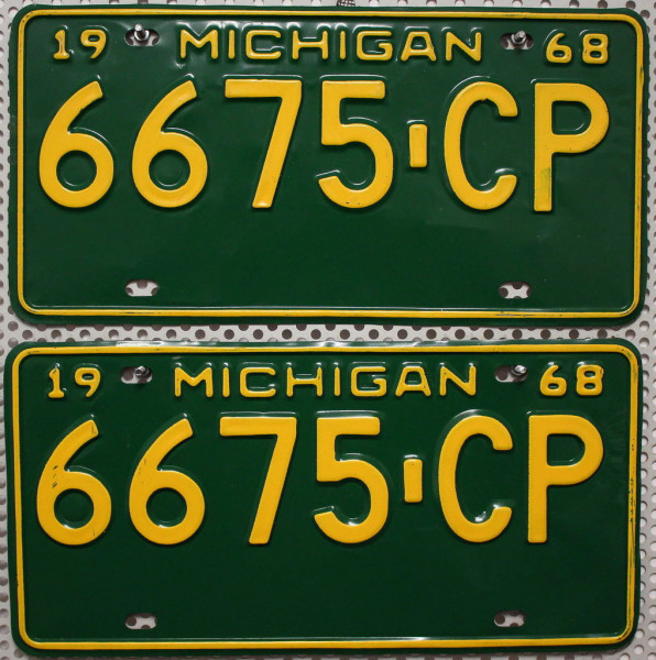 MICHIGAN 1968 Oldtimer Schilder PAAR - USA Nummernschilder # 6675CP ≡