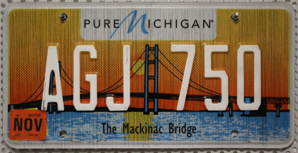MICHIGAN The Mackinac Bridge - Nummernschild # AGJ750 =