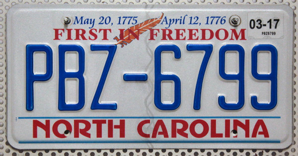NORTH CAROLINA First in Freedom - Nummernschild # PBZ6799 =