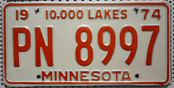 MINNESOTA 1974 Oldtimer Nummernschild # PN8997