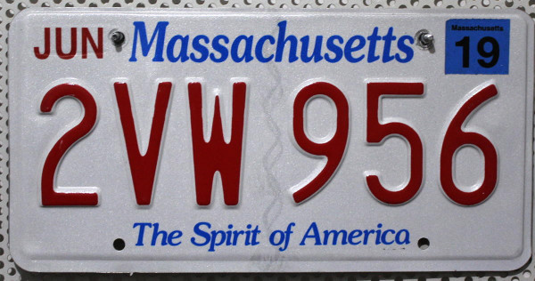 MASSACHUSETTS The Spirit of America - Nummernschild # 2VW956 =