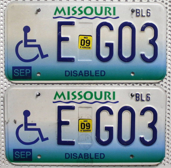 MISSOURI Disabled Schilder PAAR - Zwei USA Nummernschilder # EG03