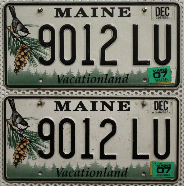 MAINE Schilder PAAR - Zwei USA Kennzeichen # 9012LU