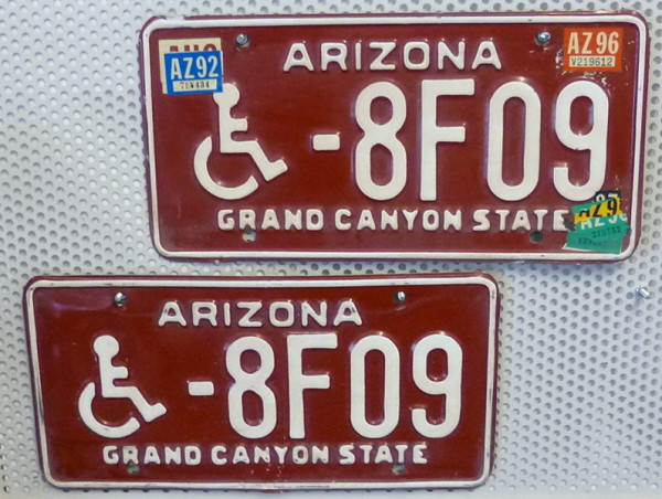 ARIZONA Handicapped Schilder PAAR - Zwei USA Nummernschilder # 8F09