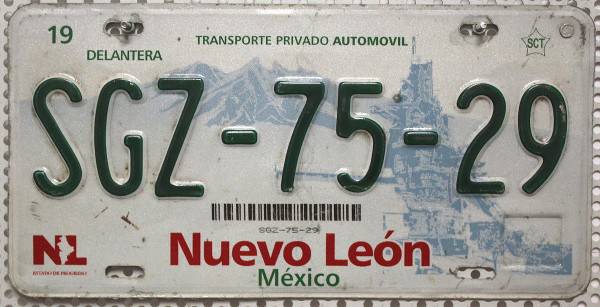 NUEVO LEON - Mexiko Nummernschild # SGZ7529