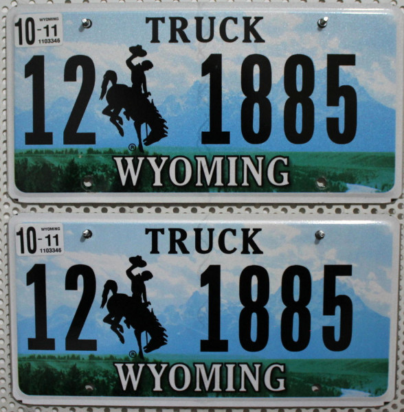 WYOMING Truck Schilder PAAR - Zwei USA Nummernschilder # 12.1885